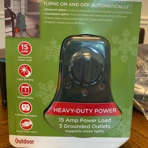 Outdoor 3 outlet timer for lights